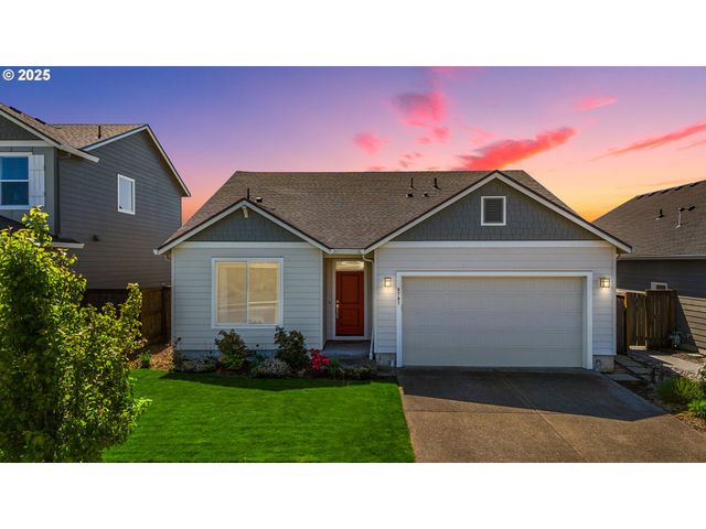 8707 N 1ST St, Ridgefield, WA 98642