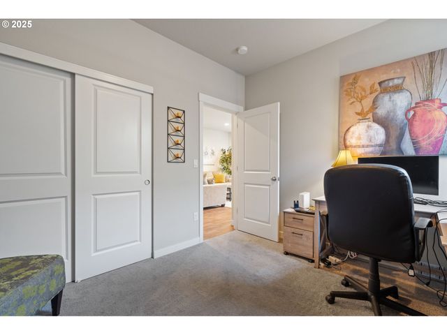 8707 N 1ST St, Ridgefield, WA 98642