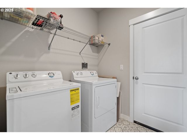 8707 N 1ST St, Ridgefield, WA 98642