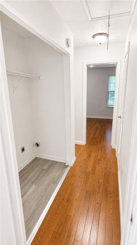 1271 Vintage Pointe Dr, Lawrenceville, GA 30044