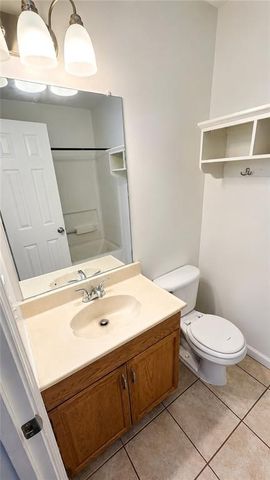 1271 Vintage Pointe Dr, Lawrenceville, GA 30044