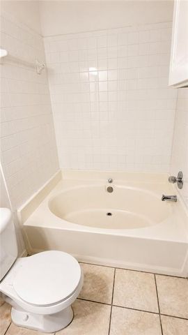 1271 Vintage Pointe Dr, Lawrenceville, GA 30044
