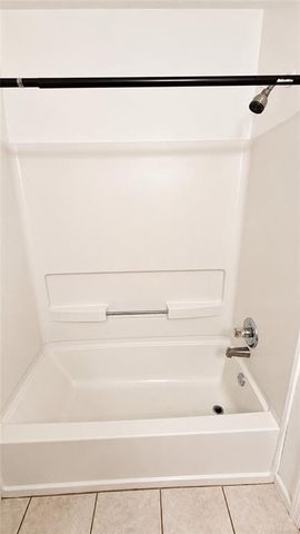 1271 Vintage Pointe Dr, Lawrenceville, GA 30044