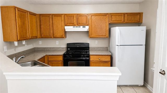 1271 Vintage Pointe Dr, Lawrenceville, GA 30044