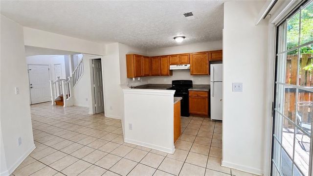 1271 Vintage Pointe Dr, Lawrenceville, GA 30044