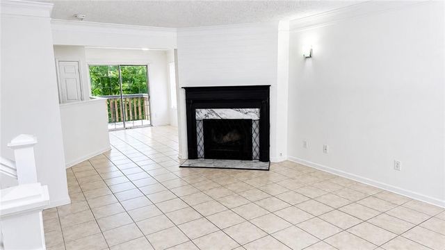 1271 Vintage Pointe Dr, Lawrenceville, GA 30044