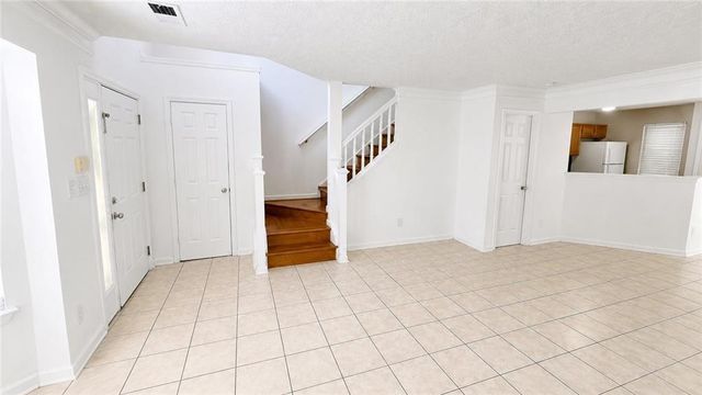 1271 Vintage Pointe Dr, Lawrenceville, GA 30044