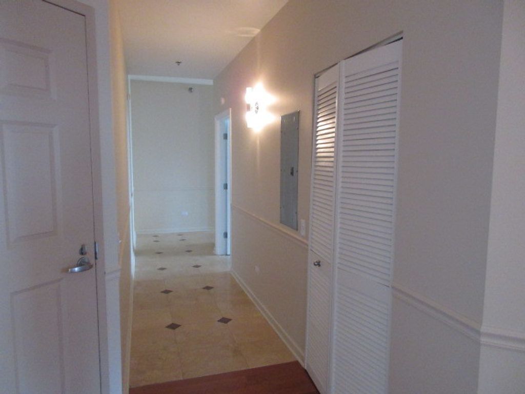Image 26 of property listing at 1111 S Wabash Avenue 3303, Chicago, IL 60605