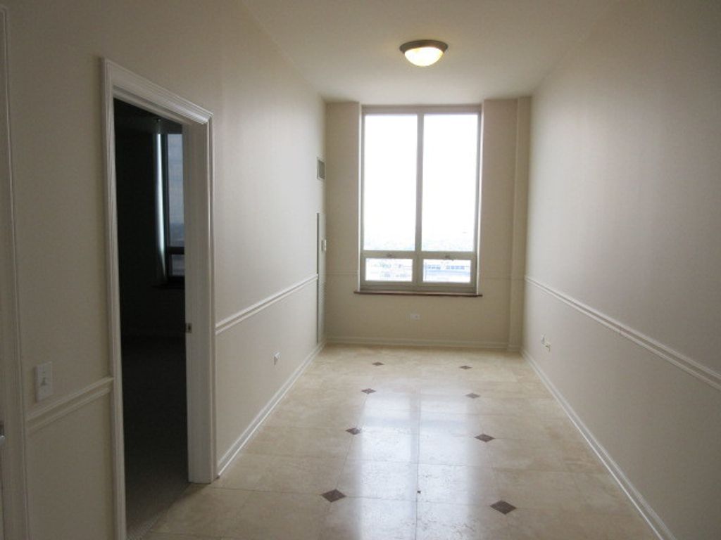 Image 35 of property listing at 1111 S Wabash Avenue 3303, Chicago, IL 60605