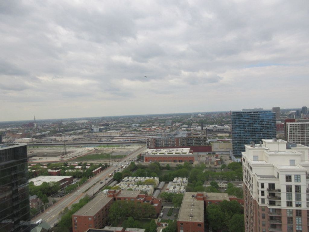 Image 36 of property listing at 1111 S Wabash Avenue 3303, Chicago, IL 60605