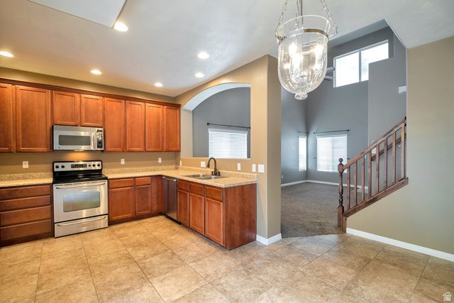 1423 E 6150 S, South Ogden, UT 84405
