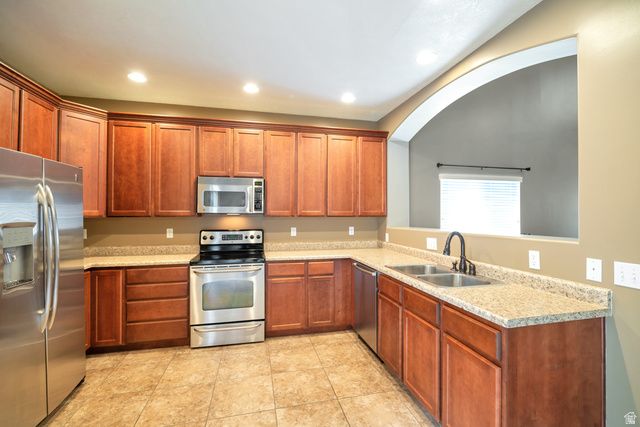 1423 E 6150 S, South Ogden, UT 84405