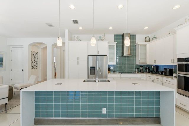 1437 FAIRVIEW CIRCLE, Reunion, FL 34747