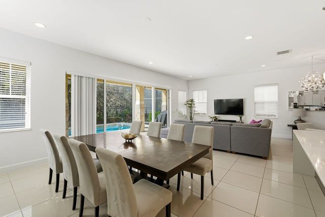 1437 FAIRVIEW CIRCLE, Reunion, FL 34747