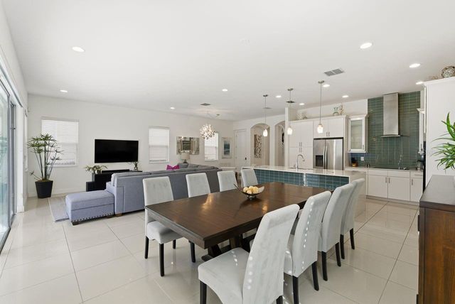 1437 FAIRVIEW CIRCLE, Reunion, FL 34747