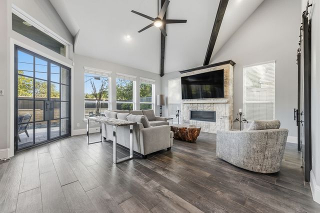 2712 Mount View Drive, Farmers Branch, TX 75234