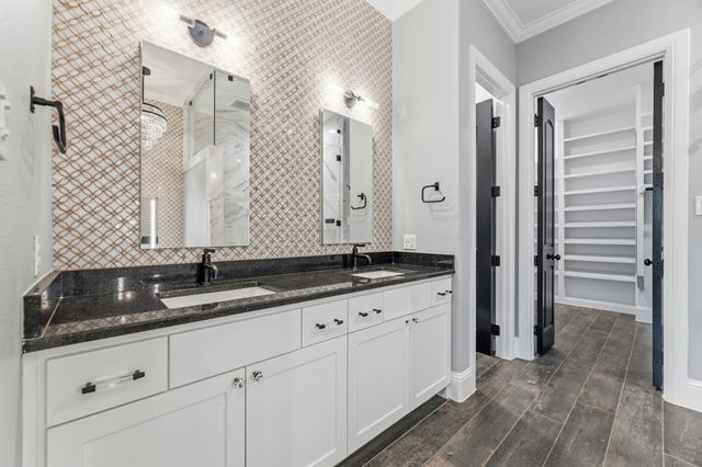 2712 Mount View Drive, Farmers Branch, TX 75234