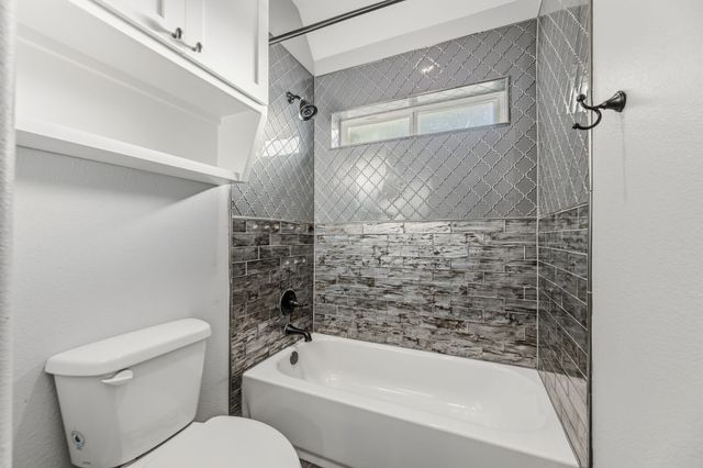 2712 Mount View Drive, Farmers Branch, TX 75234