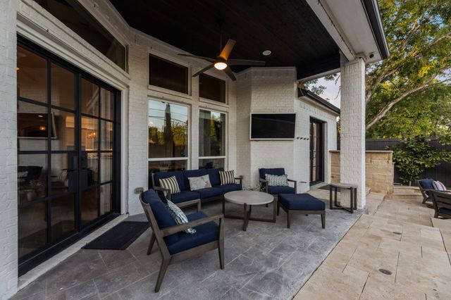 2712 Mount View Drive, Farmers Branch, TX 75234