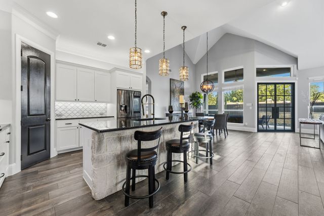 2712 Mount View Drive, Farmers Branch, TX 75234