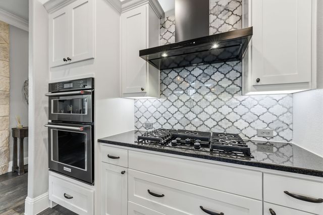 2712 Mount View Drive, Farmers Branch, TX 75234