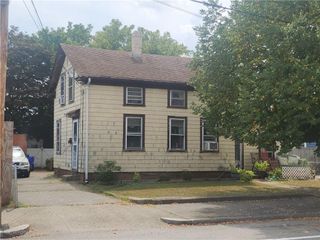 207 Benefit Street, Pawtucket, RI 02861