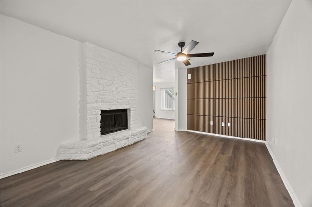 1750 Timber Ridge RD 101, Austin, TX 78741