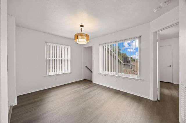 1750 Timber Ridge RD 101, Austin, TX 78741