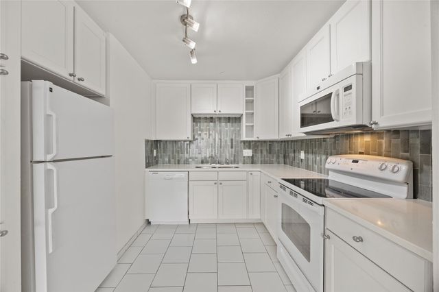 1750 Timber Ridge RD 101, Austin, TX 78741