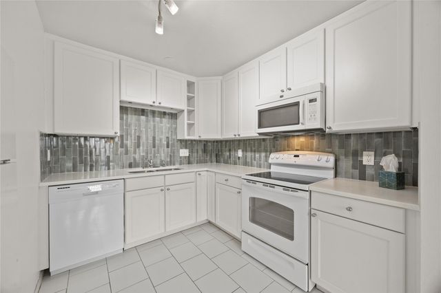 1750 Timber Ridge RD 101, Austin, TX 78741