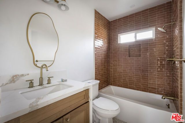 1402 Allesandro Street, Los Angeles, CA 90026