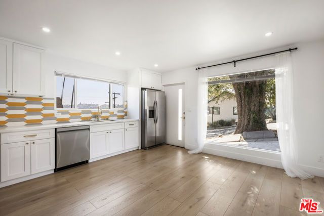 1402 Allesandro Street, Los Angeles, CA 90026