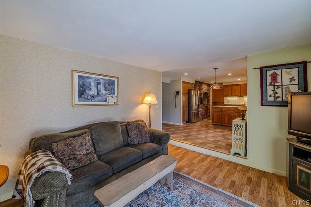 7618 Sandy Lane, Clay, NY 13212