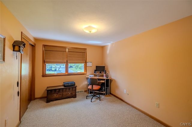 7618 Sandy Lane, Clay, NY 13212