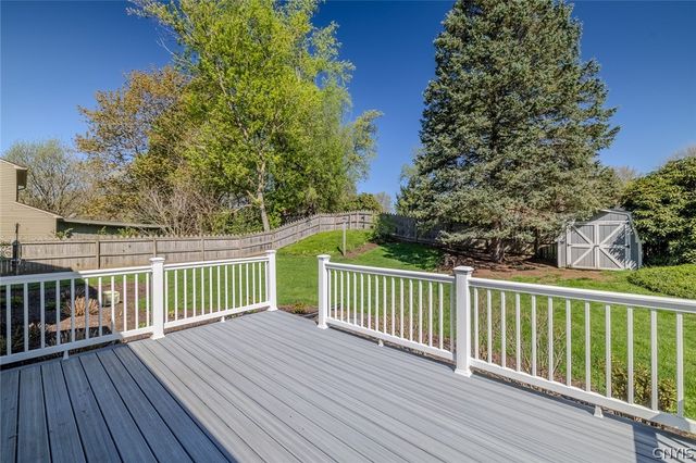 7618 Sandy Lane, Clay, NY 13212