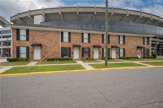 803 11th 2, Tuscaloosa, AL 35401