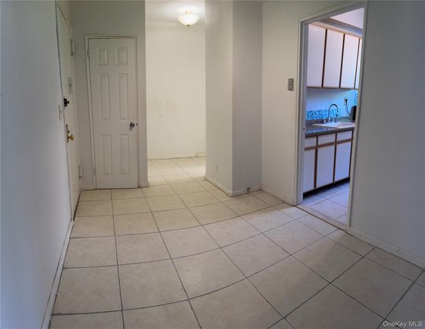 2 Sadore Lane 1R, Yonkers, NY 10710