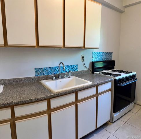 2 Sadore Lane 1R, Yonkers, NY 10710