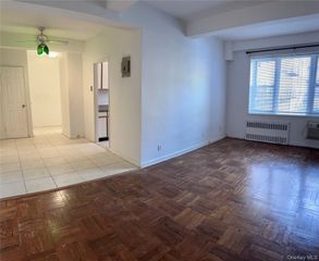 2 Sadore Lane 1R, Yonkers, NY 10710