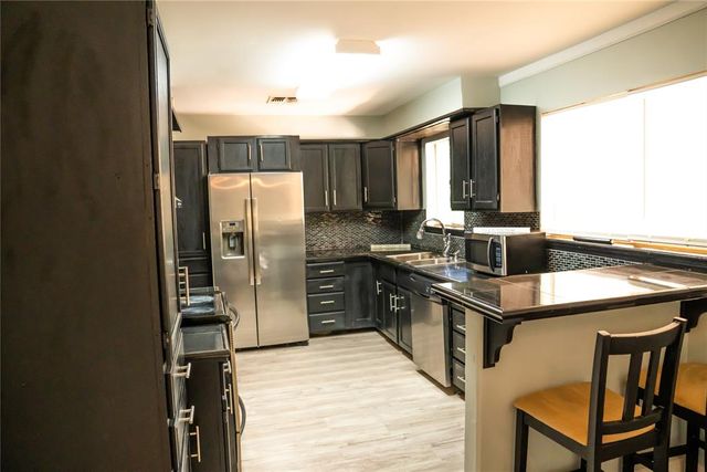 421 NW 58th Street, Lawton, OK 73505