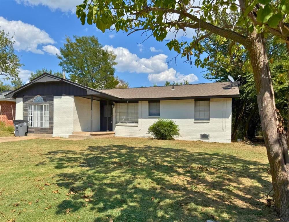 421 NW 58th Street, Lawton, OK 73505