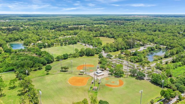 1586 Frederick Small Road, Jupiter, FL 33458