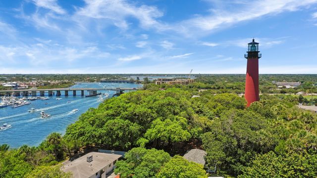 1586 Frederick Small Road, Jupiter, FL 33458