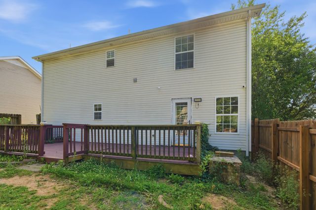 340 Sarna Dr, La Vergne, TN 37086