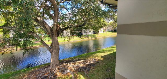 9945 Nob Hill Pl 9945, Sunrise, FL 33351