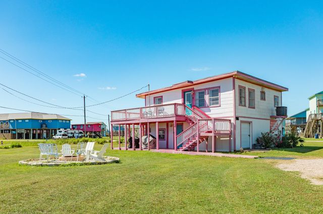 915 Caisson Street, Surfside Beach, TX 77541