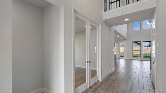 2942 Eagle Rise, San Antonio, TX 78245