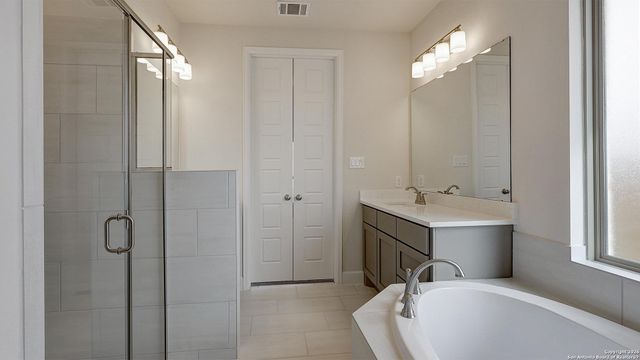 2942 Eagle Rise, San Antonio, TX 78245