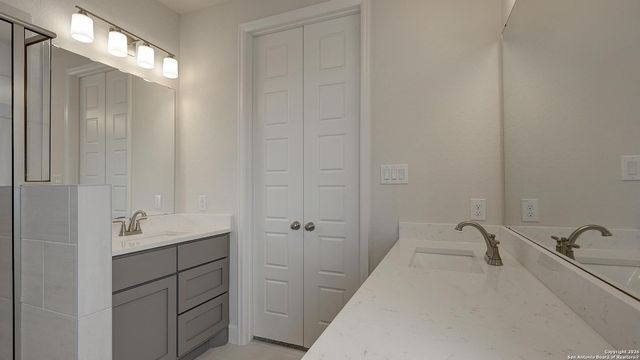 2942 Eagle Rise, San Antonio, TX 78245