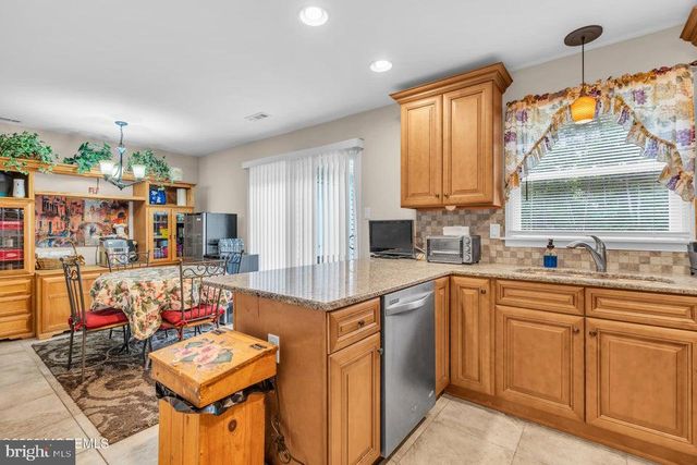 165 WESTCHESTER DR, Tuckerton, NJ 08087